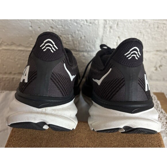 HOKA Clifton 9 Women's Size 9 - Picture 6 of 9